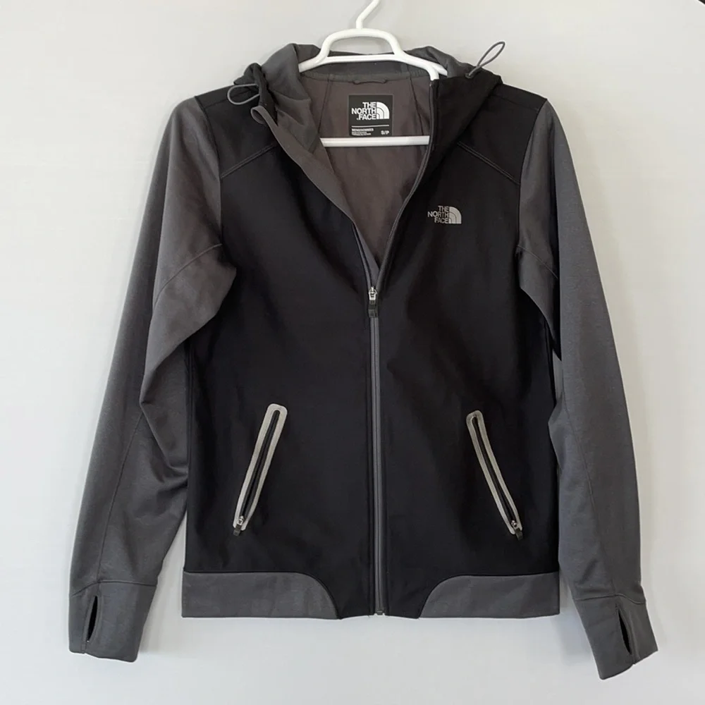 Like New Men’s North Face Jacket Size Small - Picture 11 of 16